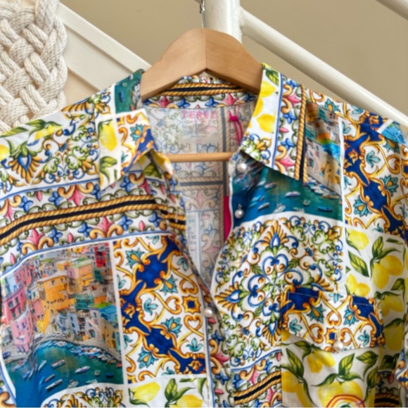 NWT Terez Amalfi Coast Patchwork Print Long Sleeve Blouse Yellow Blue Multi MED - Picture 7 of 16